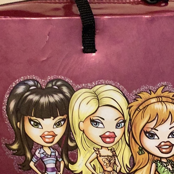 Bratz Dolls & Case & Clothes Lot Of 5 Doll Vintage Collectibles Collection Set - Picture 14 of 16
